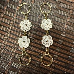 brand new flowers chain for your bags